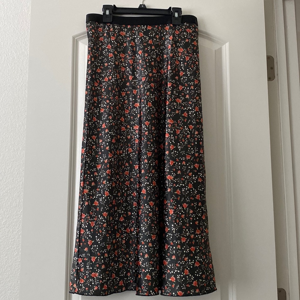 NWOT Maxi Knit Riot Skirt